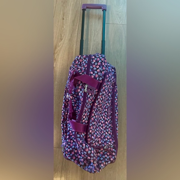 VERA BRADLEY!! Fabulous Condition. Purple & Pink Flower Adair Rolling Duffel.